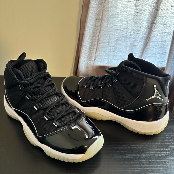 Jordan Retro 11 - Picture 7 of 7